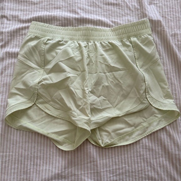 GAIAM Women's Light Green Athletic Shorts - Picture 1 of 3